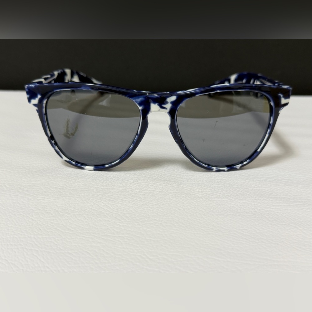 Under Armour Sierra Sunglasses – Blue Marble Frame w/ Gold Logo